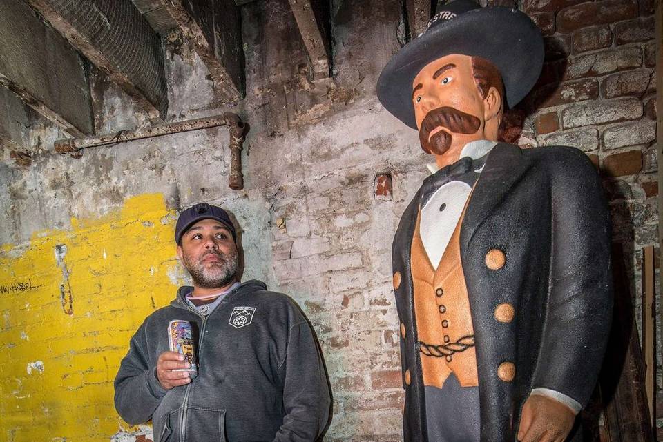 Denver ghost tour pub crawl