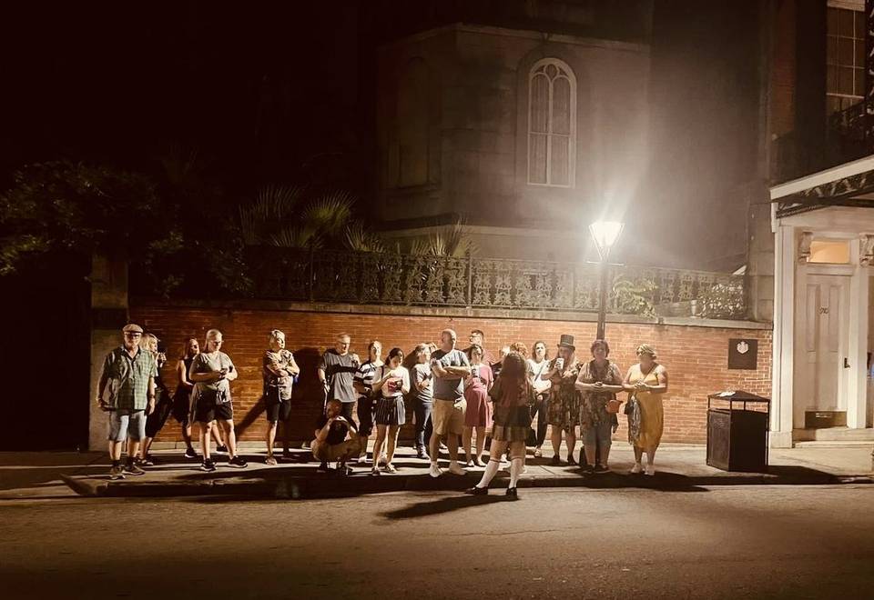 New Orleans ghost tour pub crawl