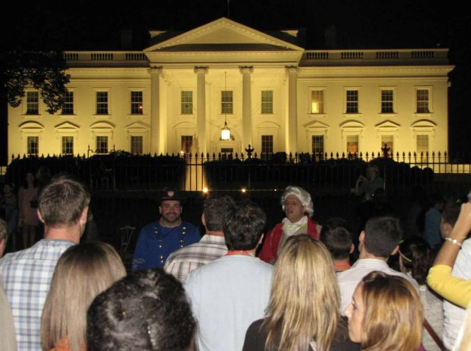 Washington DC ghost tour pub crawl